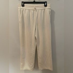 Lululemon softstreme high rise straight leg cropped pants size 8.